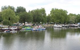 Maison Flottante Sur La Seille